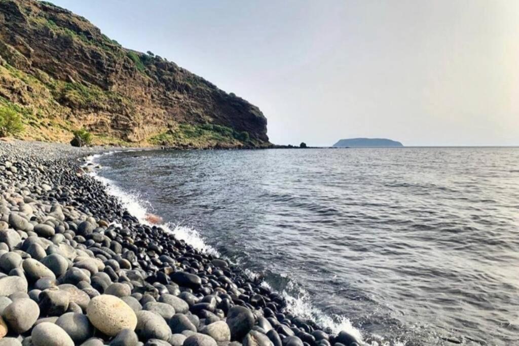 Lava House Daire Mandrákion Dış mekan fotoğraf