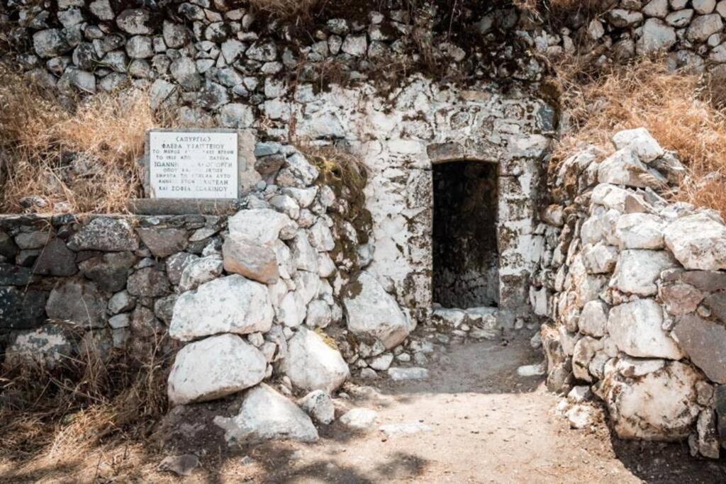 Lava House Daire Mandrákion Dış mekan fotoğraf